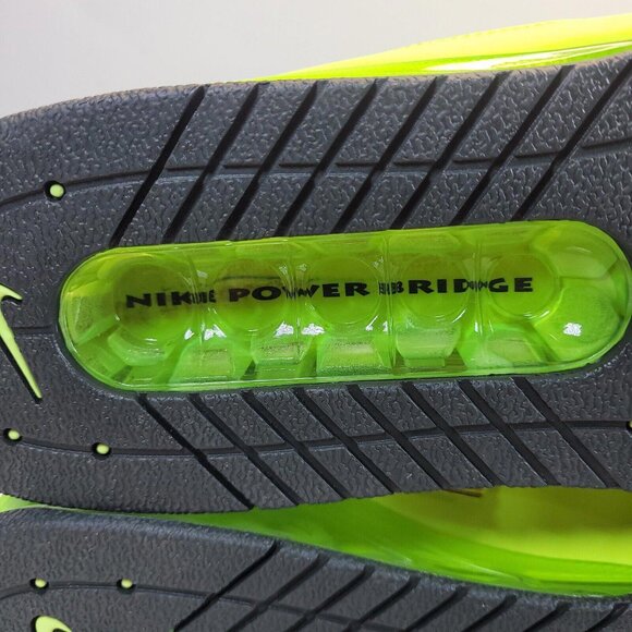 Athletic_Shoes